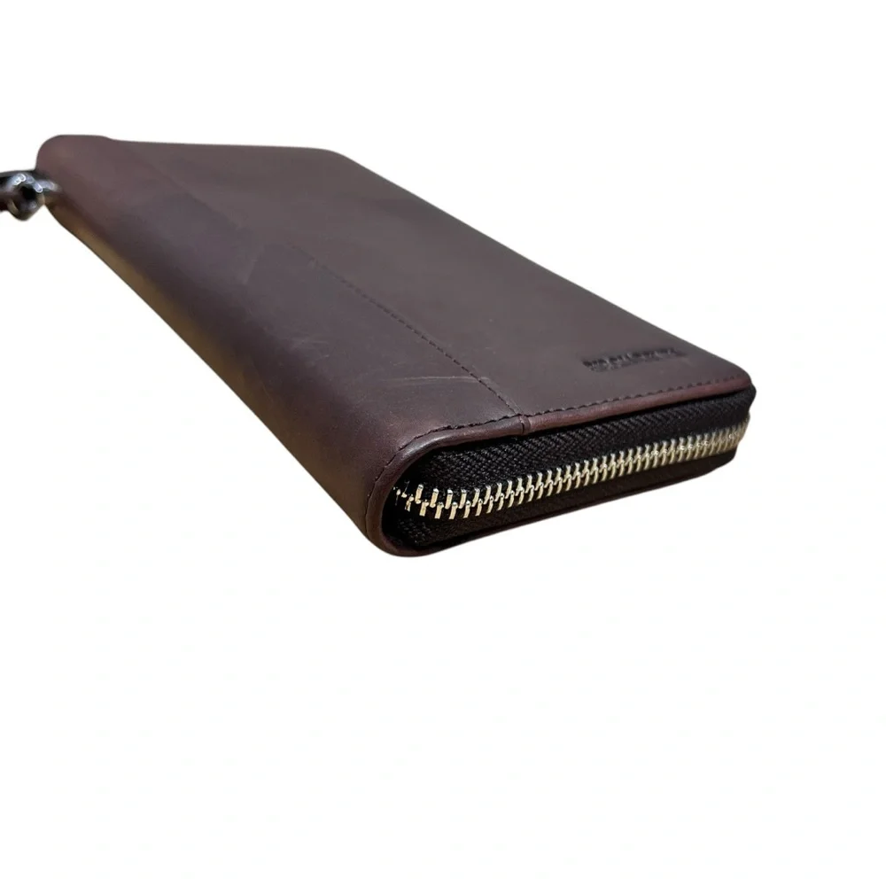 Bison Denim Genuine Leather RFID Blocking Men’s Long Zipper Wallet
